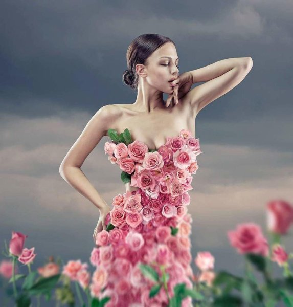 Девушка с ромашками