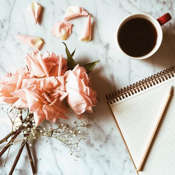 Кофе и блокнот