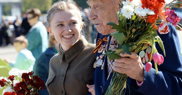День Победы ветераны и дети