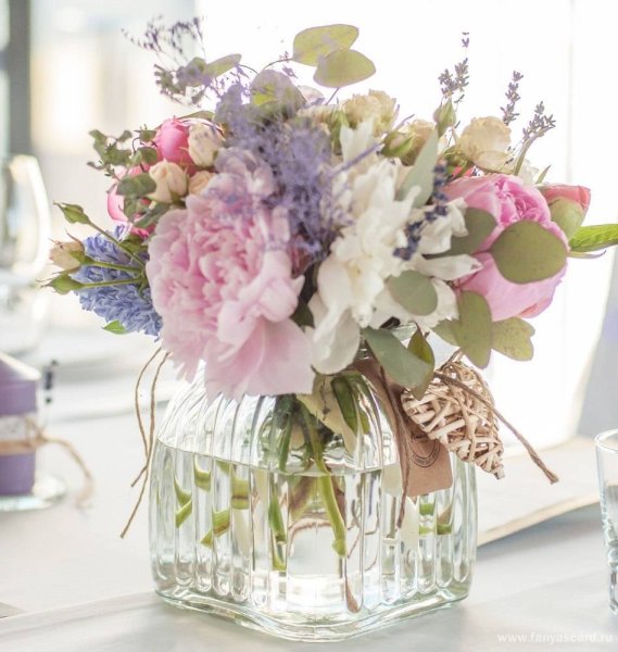 Стильные цветочные композиции