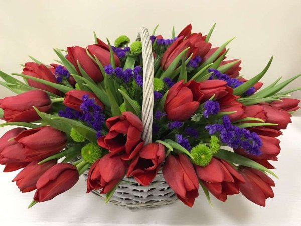 Большие весенние букеты