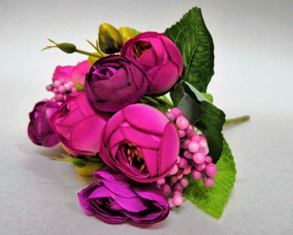 Малиновый цвет