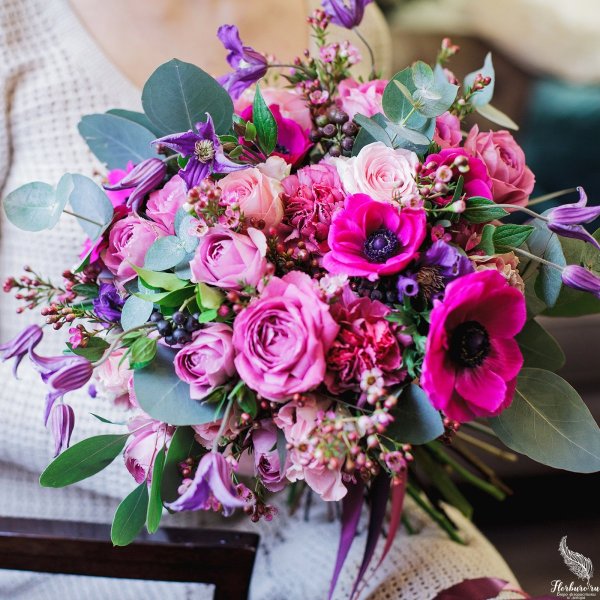 Фиолетовые розы