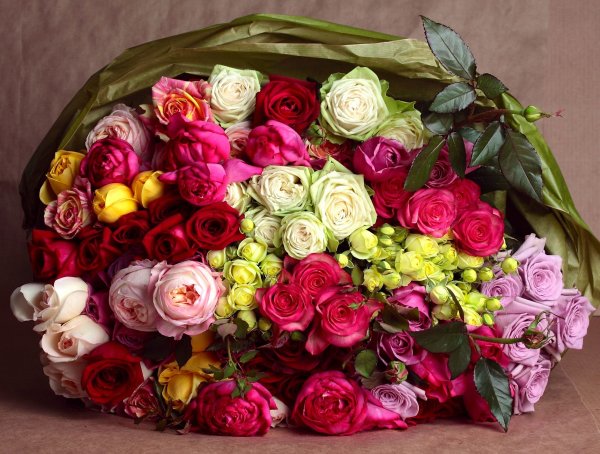 Букет цветов красивый дорогой