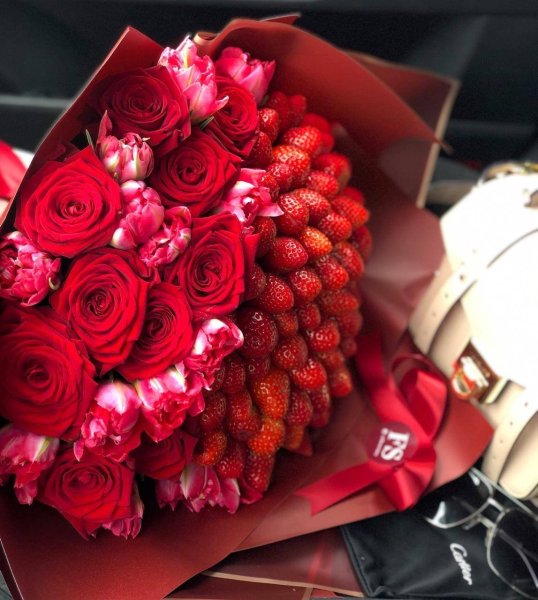 Роскошный букет цветов