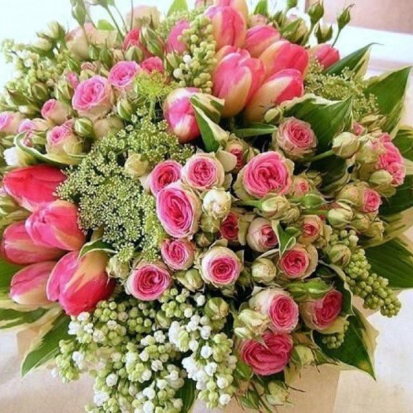 Красивый букет цветов