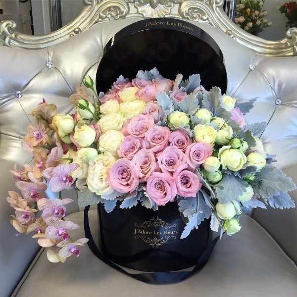 Огромный букет цветов