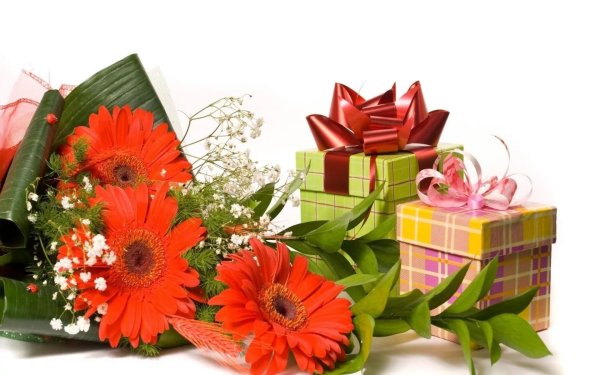 Цветы в подарок
