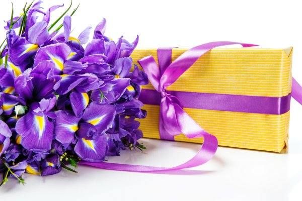 Розы в подарок