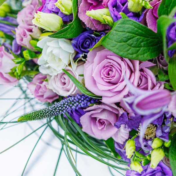 Лавандовая эустома букет