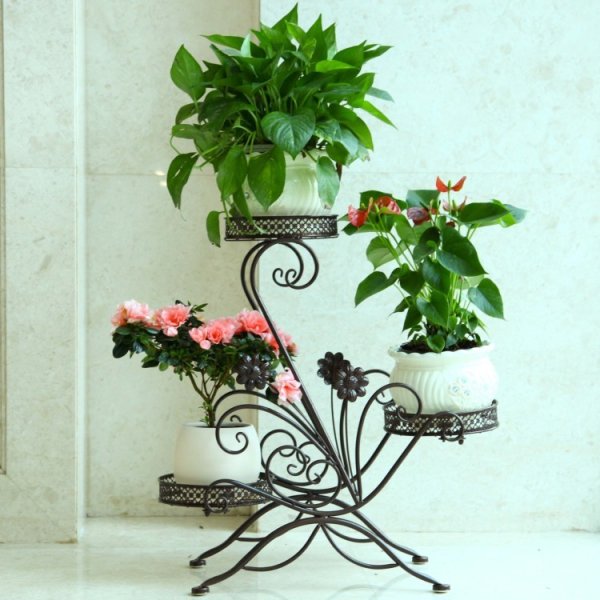 Кованная полка для цветов напольная