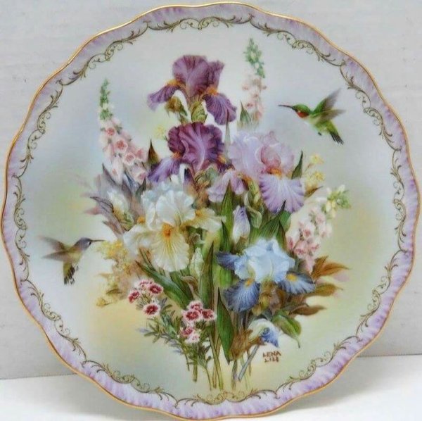 Картины Лены Лиу тарелочки