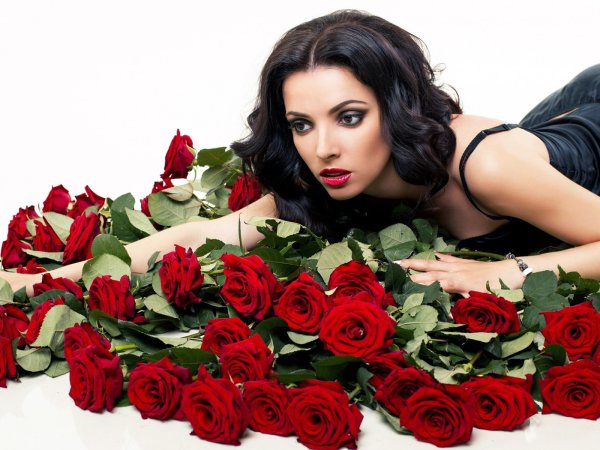 Шикарные цветы для девушки