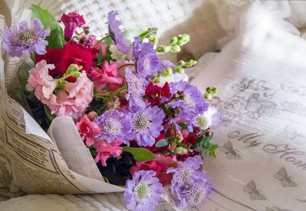 Красивые розы в вазе