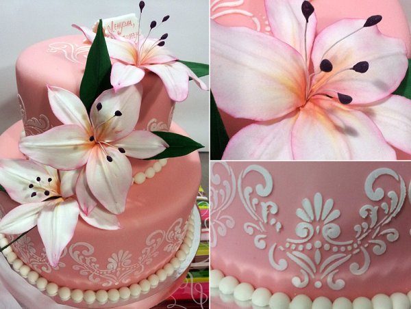 Торт с цветами из мастики