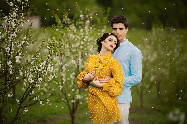 Весенняя любовь