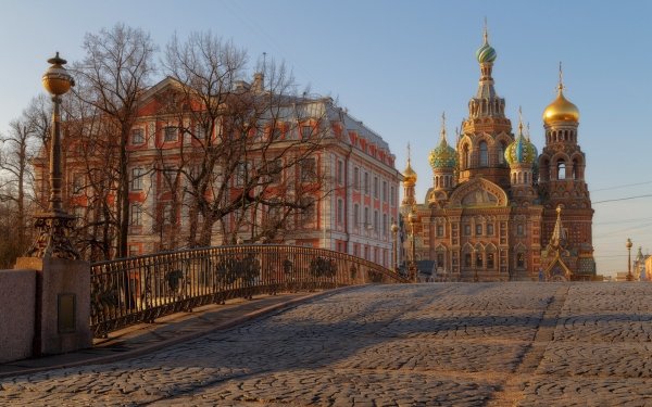 Храм Спаса на крови в Санкт-Петербурге Мостовая
