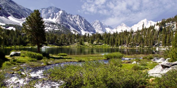 Озеро в Норвегии Фьорд