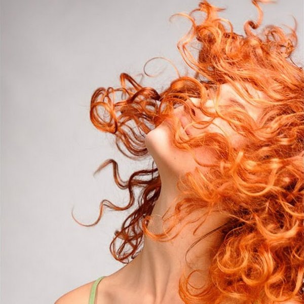 Ева Элфи рыжие волосы