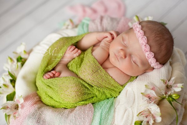 Весенняя фотосессия новорожденного
