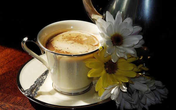 Фиолетовые тюльпаны кофе