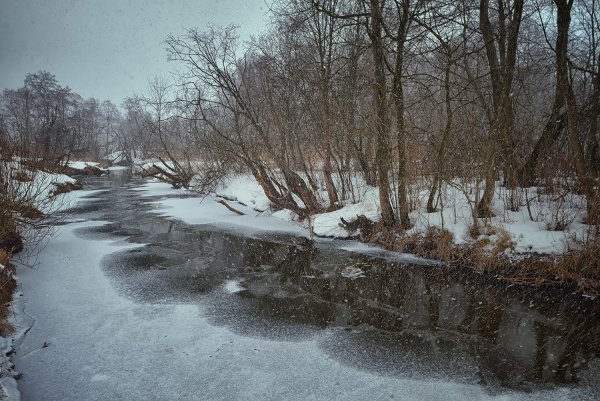 Весна ненастье