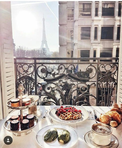 Завтрак на террасе