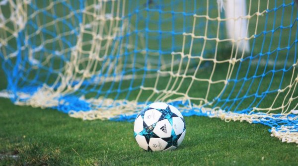 Футбол в резиновых сапогах