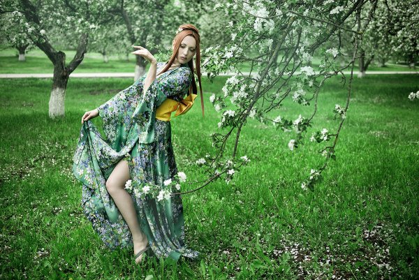 Весенняя девушка иллюстрация