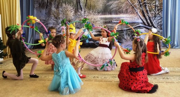 Весенний утренник объявление