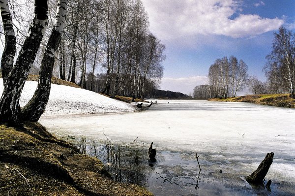 Времена года апрель