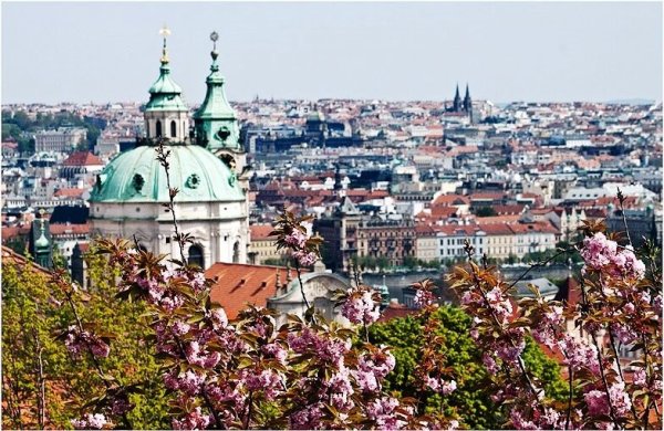 Весна в Праге фото
