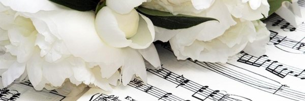 Рояль в цветах