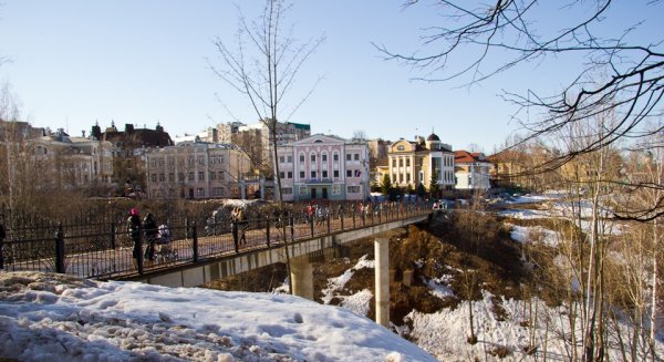 Киров в марте