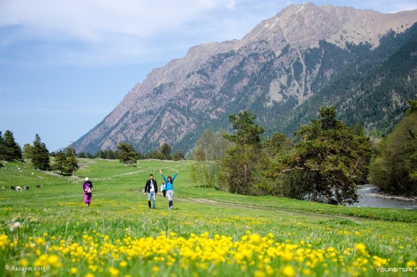 Домбай весной