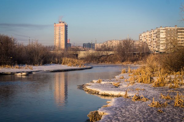 Река Миасс в Челябинске зимой
