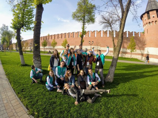 Студенты на улице