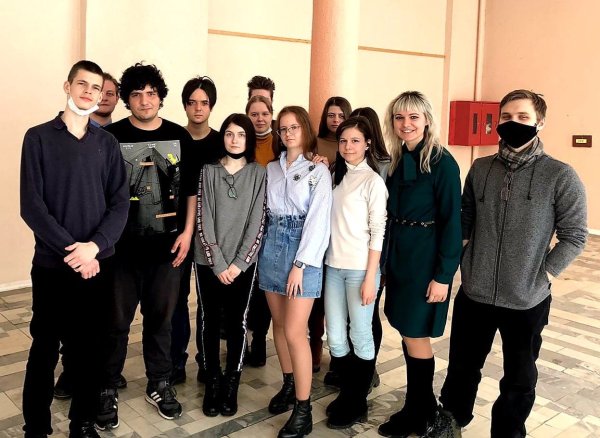 Молодежь студенты