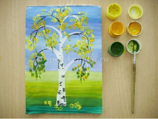 Весеннее дерево в детском саду