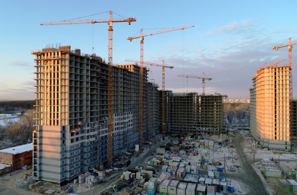 Стройка в графике