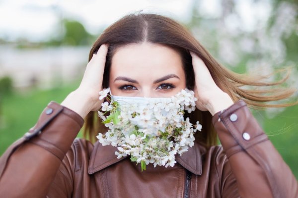 Две девочки Весна