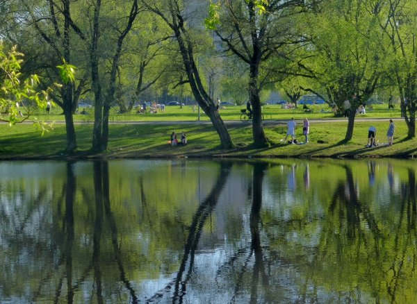 Весенний город