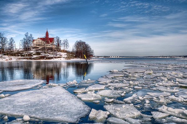 Ледоход на реке Волга