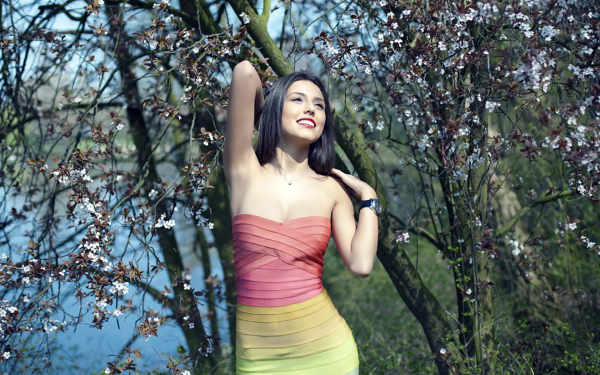 Осенние девушки на прозрачном фоне