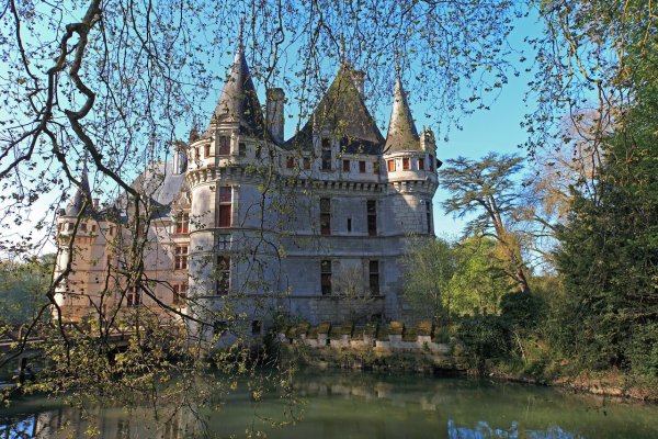 Франция замок Весна