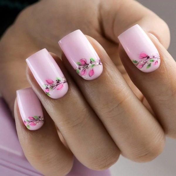 Весенний маникюр