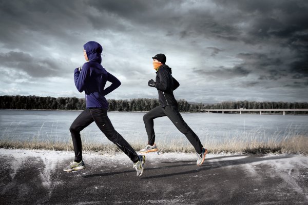 Девушка на пробежке