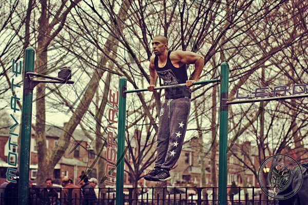 Спортивные девушки летом