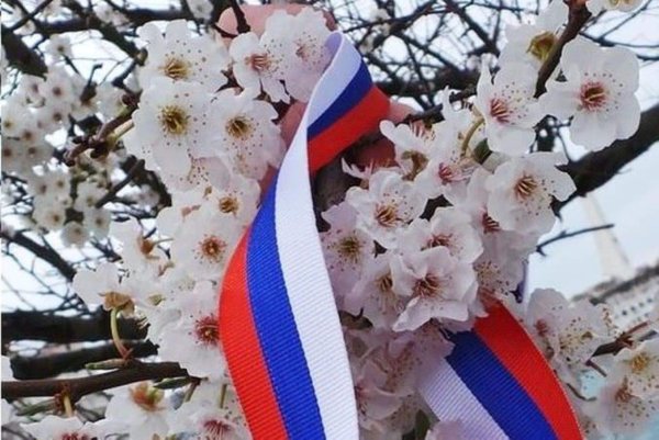 Поделка к годовщине Крыма