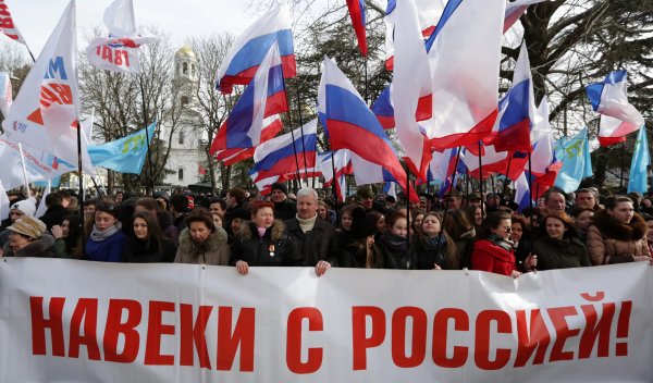 С праздником воссоединения Крыма с Россией
